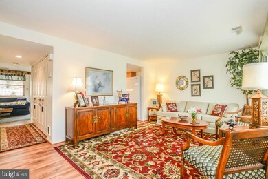 124 Savannah Ct, Walkersville, MD 21793 - photo 2