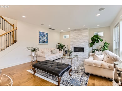 18350 SW Florendo Ln, Beaverton, OR 97007 - photo 5