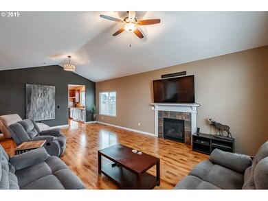 2584 NE Tuscan Ln, Albany, OR 97321 - photo 4