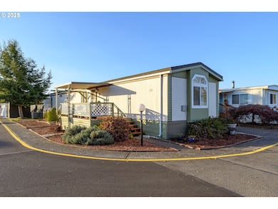 2902 E 2nd St, Newberg, OR 97132 - photo 6