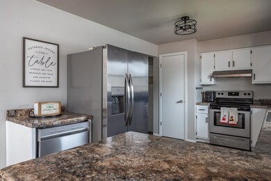 2915 S Gladys Ave, Appleton, WI 54915 - photo 6