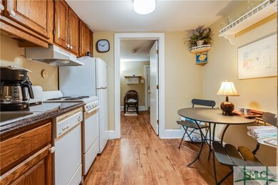 335 Whitaker St unit 1, Savannah, GA 31401 - photo 7