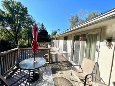 908 S Fairview Rd, Columbia, MO 65203 - photo 3