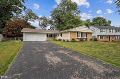 12027 Twin Cedar Ln, Bowie, MD 20715 - photo 2