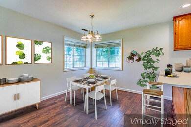 20 dining staged