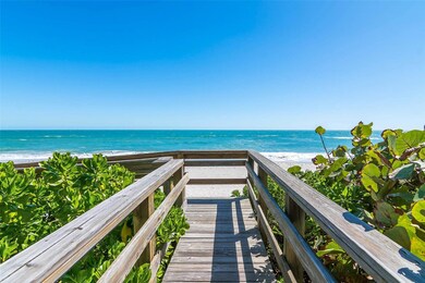 Deeded access to the beach