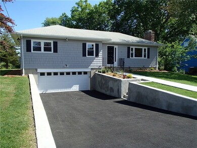 44 Reardon Ave, Riverside, RI 02915 - photo 2