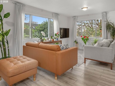 7333 SW Pine St, Portland, OR 97223 - photo 7