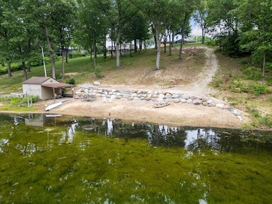 59-3801-Keeweenaw-Dr-NE-Grand-Rapids-MI-