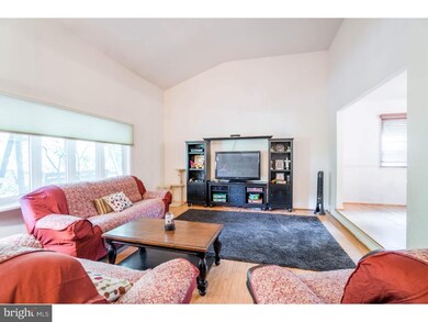 355 Garrison Way, Conshohocken, PA 19428 - photo 4