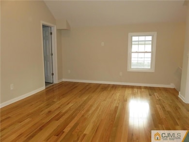 36 Maple Ave, Edison, NJ 08837 - photo 4