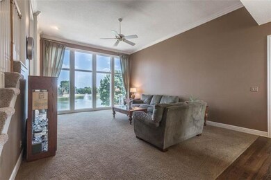 9831 Walker St, Lenexa, KS 66220 - photo 4