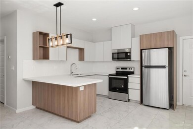 808 Hidden Hills St unit 3, Mission, TX 78572 - photo 5