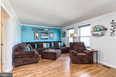 423 Liberty Ct, Edgewood, MD 21040 - photo 4