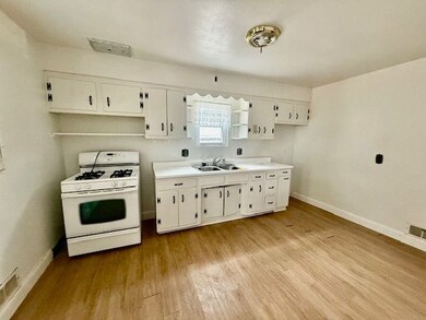 604 S 24th St, Weirton, WV 26062 - photo 7