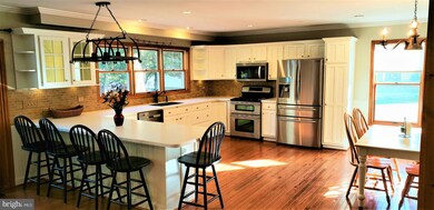 928 Ellendale Dr, Towson, MD 21286 - photo 3