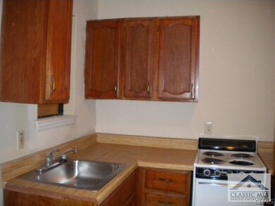 1052 Sweetwater Cir unit B, Athens, GA 30606 - photo 5