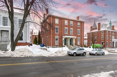 169 Danforth St Unit 4-large-025-025-Fro
