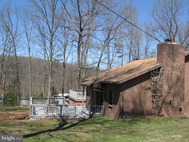 922 Poole Rd, Hedgesville, WV 25427 - photo 2