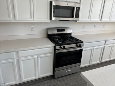 2847 Gunnery Forge St, Las Vegas, NV 89156 - photo 3