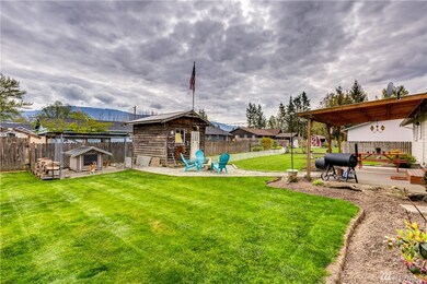 806 W 1st St, Nooksack, WA 98247 - photo 2