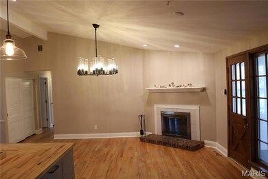 1000 Mackinac Dr, Saint Louis, MO 63146 - photo 6