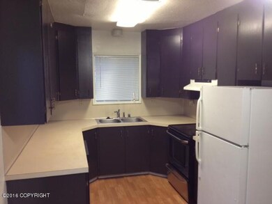 5321 E 22nd Ave unit 2, Anchorage, AK 99508 - photo 2