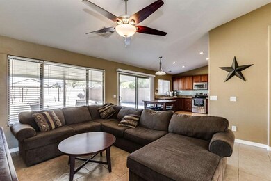 Family Room w/ Ceiling FAn