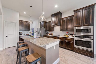 234 Columbia Ct, Springtown, TX 76082 - photo 5