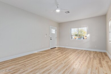 2042 N 11th St unit A, Phoenix, AZ 85006 - photo 5