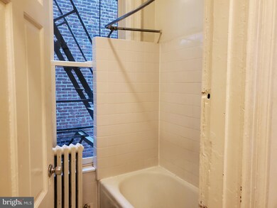 1332 Vermont Ave NW unit 2, Washington, DC 20005 - photo 4
