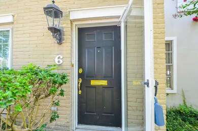 940 Wycliffe Dr unit 6, Houston, TX 77079 - photo 3