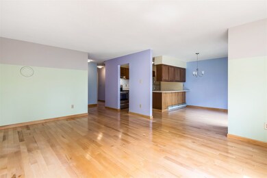 92 Twin Oaks Terrace, South Burlington, VT 05403 - photo 4