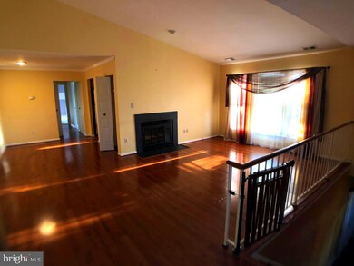 19921 Appledowre Cir, Germantown, MD 20876 - photo 4