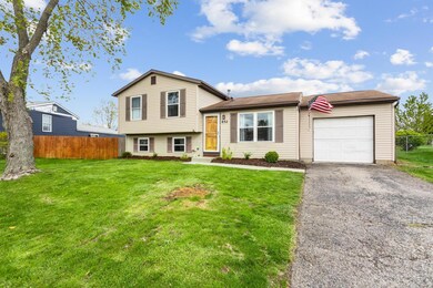 832 Cherry Bud Dr, Columbus, OH 43228 - photo 3