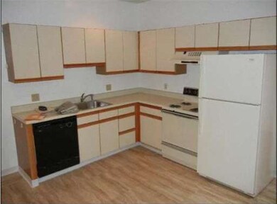 15 Hawley St unit 303, Northampton, MA 01060 - photo 6