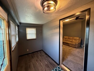 1332 S 28th St, Fort Dodge, IA 50501 - photo 4