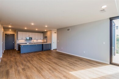 1 University Way unit No. 515, Iowa City, IA 52246 - photo 6