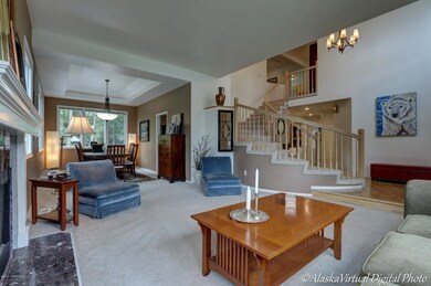 Open airy living & dining rooms