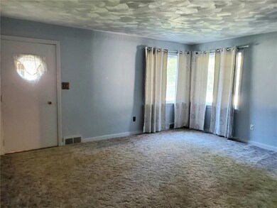 411 Chelsea Ave, Erie, PA 16505 - photo 3