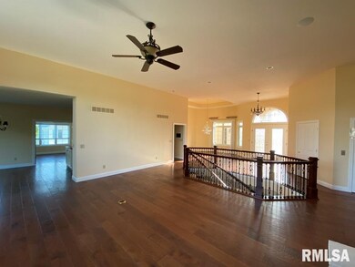 4416 Fairhaven Rd, Davenport, IA 52807 - photo 2