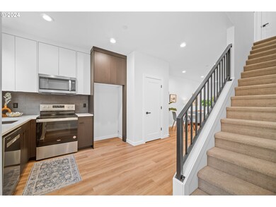 7459 N Mohawk Ave unit 7, Portland, OR 97203 - photo 6