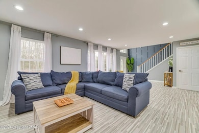 1123 Chickadee Dr, Pocono Summit, PA 18346 - photo 7