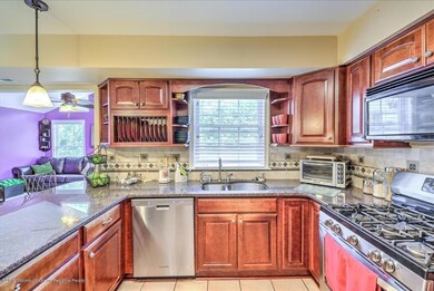 13-KITCHEN