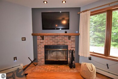 08945 Mercer Rd, Charlevoix, MI 49720 - photo 3
