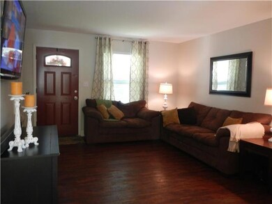 Up to date paint colors, new flooring and great sp