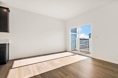 325 Kingsport Dr, South Elgin, IL 60177 - photo 4