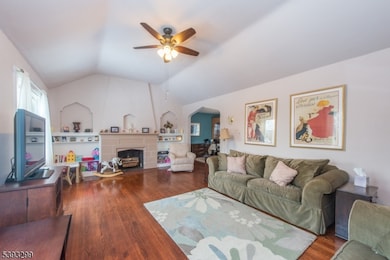 8 Birkendene Rd, Caldwell, NJ 07006 - photo 3