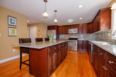 27 Skilton Ln, Burlington, MA 01803 - photo 4