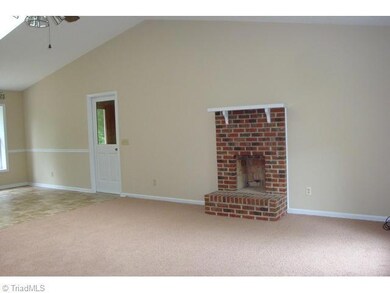 900 Greencastle Rd, Asheboro, NC 27205 - photo 5